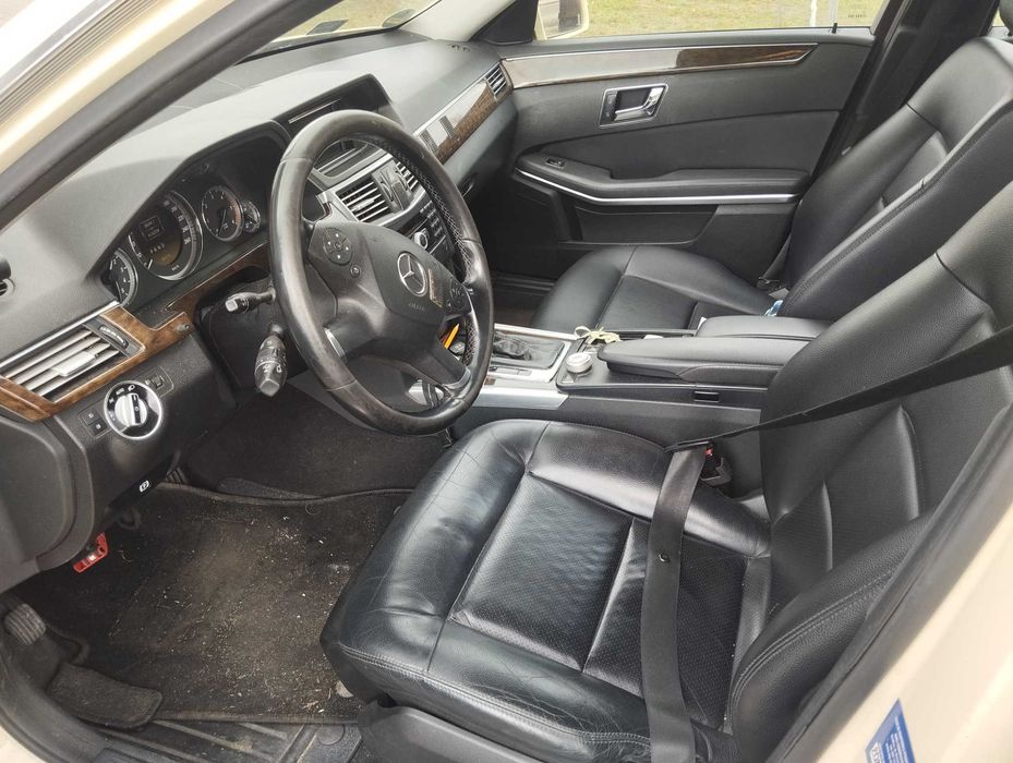 Mercedes Benz E200 CDI