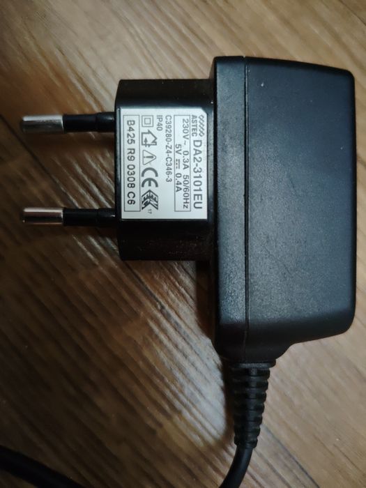 Продам блок живлення для телефону