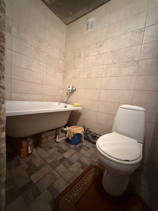 Продам 1 ком.кв .Правый берег .Бульвар Бельфорский
