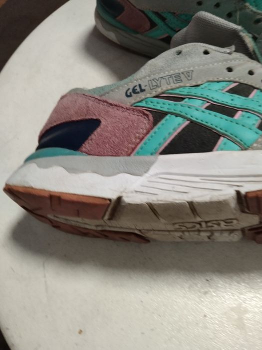 Кроссовки ASICS 40 размер