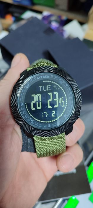 Тактичний цифровий годинник AVTREK,