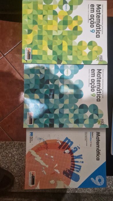 Livros do 9° de várias matérias e editoras