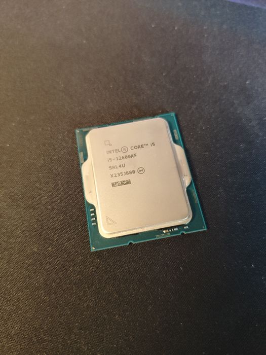 Intel i5-12600KF