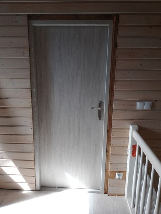 Sprzedam drzwi .