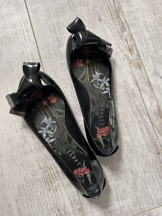 Резинові балетки Ted Baker