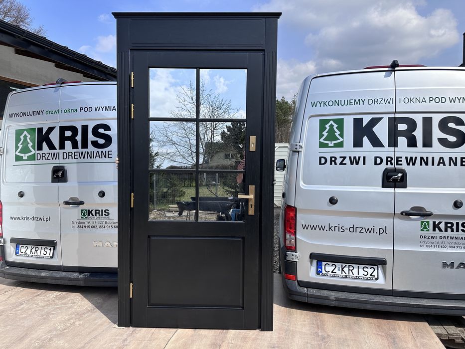 Drzwi wejściowe drewniane czarne zewnętrzne Na wymiar czyste powietrze