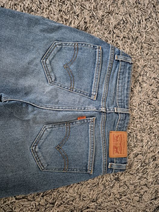Spodnie levis 721 Vintage High Rise Skinny 25