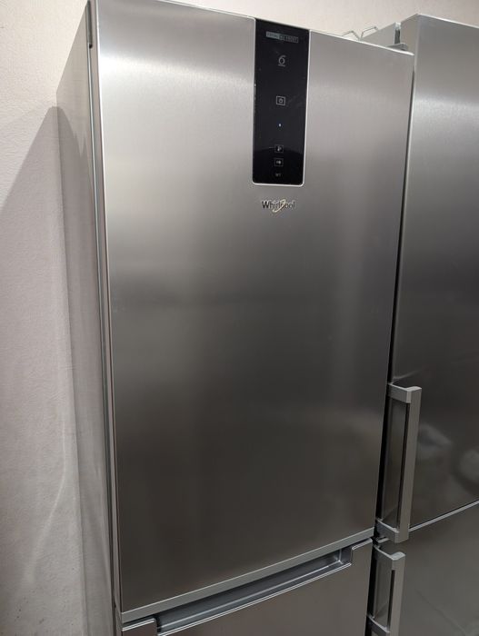 Холодильник Whirlpool W7X 82O