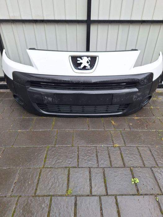 Zderzak przód przedni peugeot partner kod EWPA rok 11