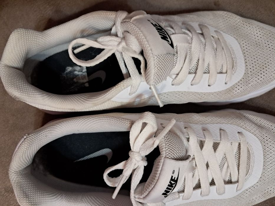 Продам чоловічі кросівки Nike 44роз.