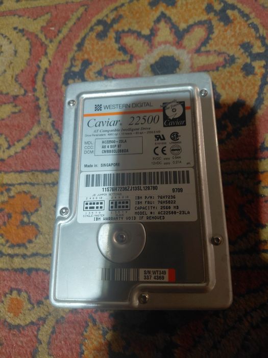 Винтажный жесткий диск HDD IDE 2.5 GB Western Digital Caviar 22500 (1997 год)
