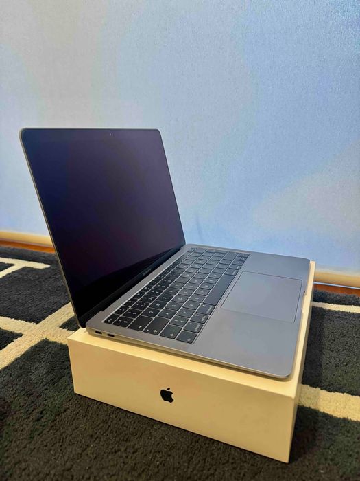MacBook Air 13,3 Cinza Sideral + Capa