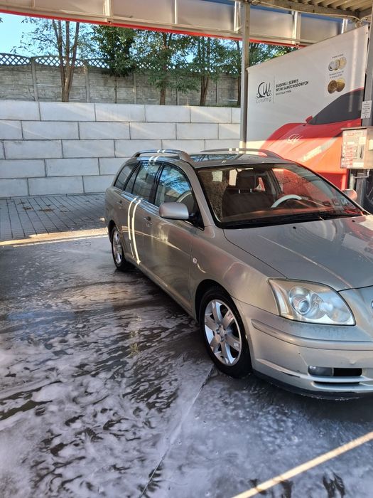 Toyota Avensis 2.0 4d4 disel  116km