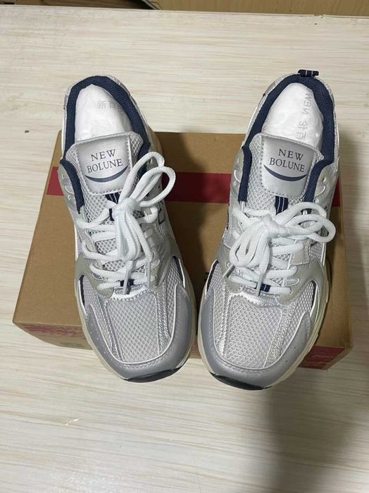 NB White sneakers, size 41