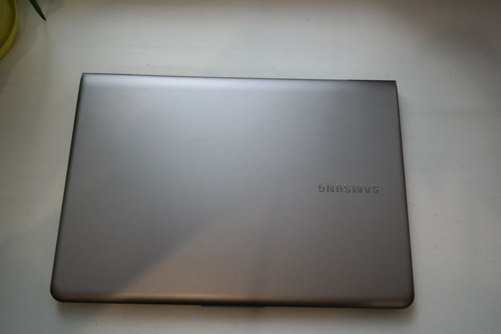 Samsung np530/i5-2467/ОЗУ-8gb/SSD-240gb/АКБ-1.5-2год