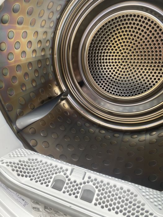 Сушильна  машина AEG T8DS86689