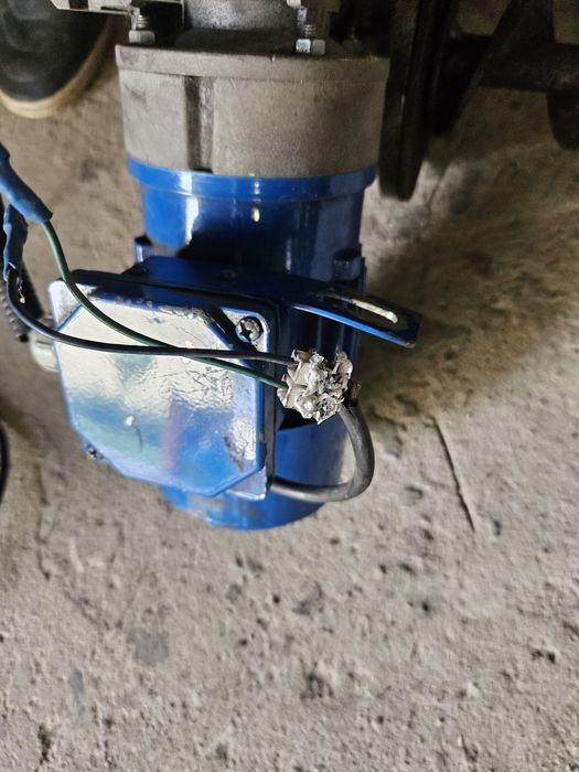 Motoreduktor sk1si50 przekładnia wraz z silnikiem 0,9 kw