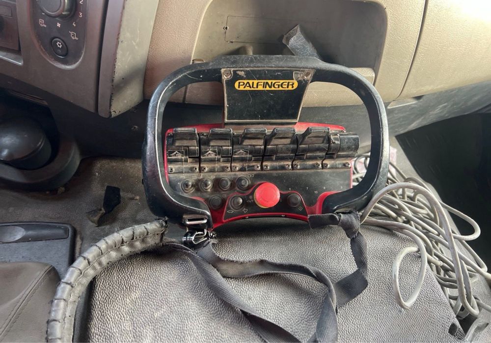 RENAULT PREMIUM 380 GRUA PALFINGER PK15500 SÓ 440.000km #OPORTUNIDADE#