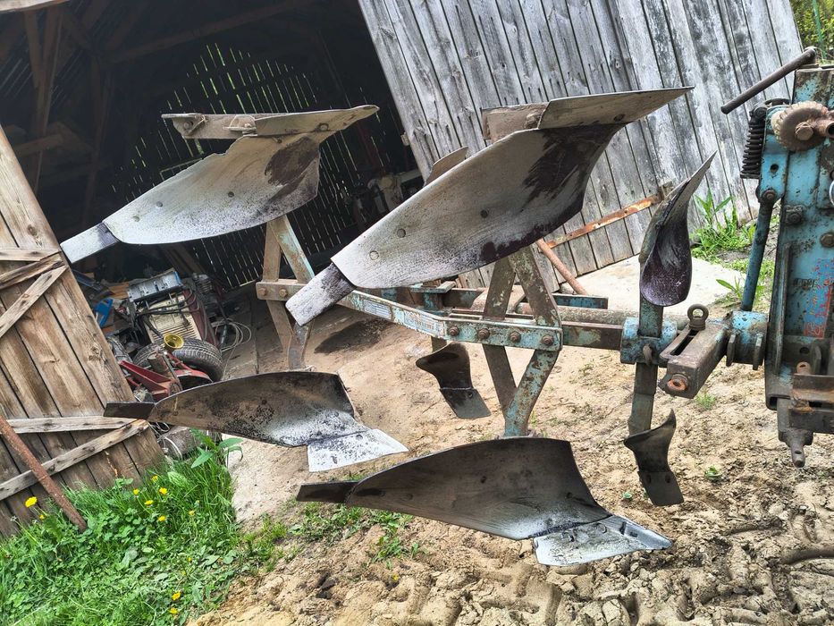 Pług obracany 2 skibowy Lemken.
