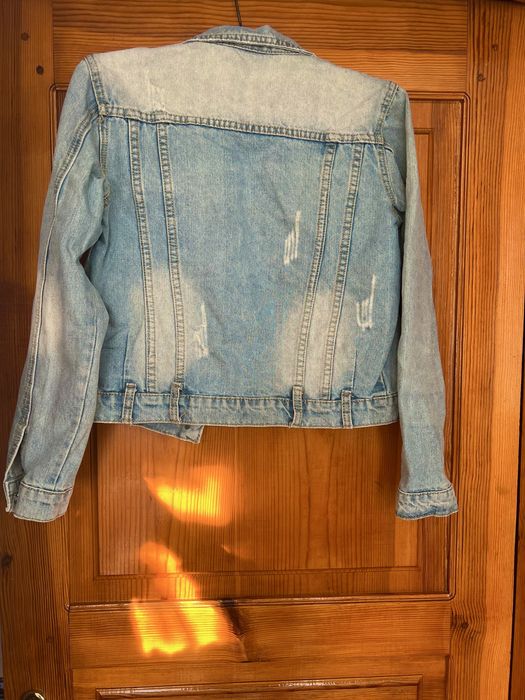 Джинсова куртка жіноча