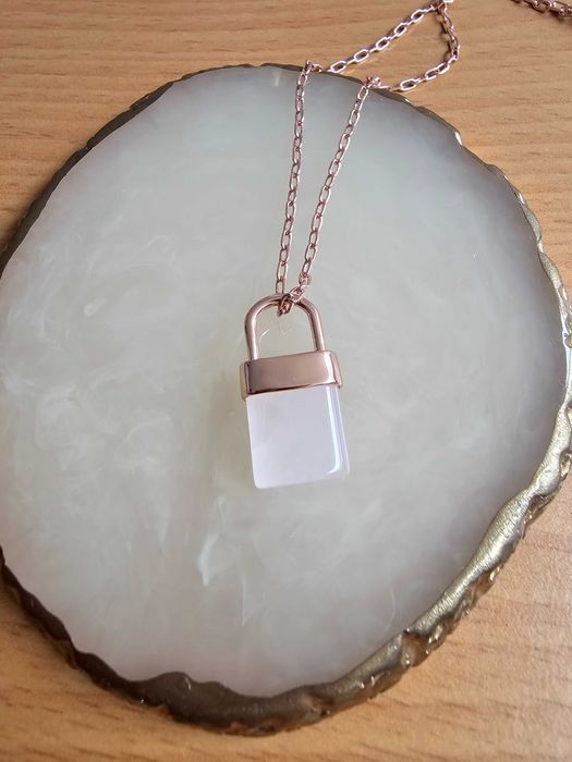 Colar Cadeado Quartzo Rosa NOVO