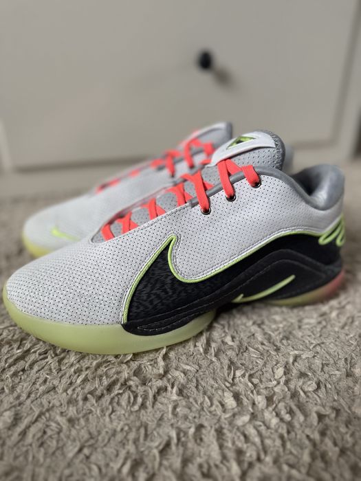 Buty sportowe do koszykówki Nike Lebron XXII Moonlight