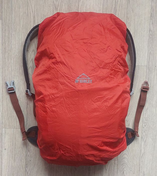 Рюкзак б/у Мckinley spantik vt 30, c дождевиком.