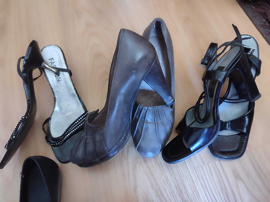 Sapatos e sandálias