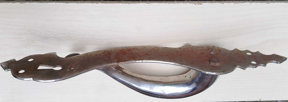 Дверная ручка хром ретро