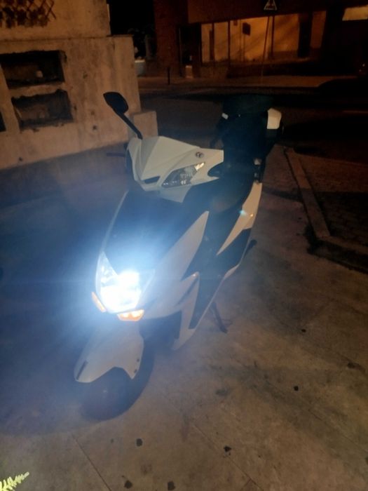 Vendo ou troco mota elétrica