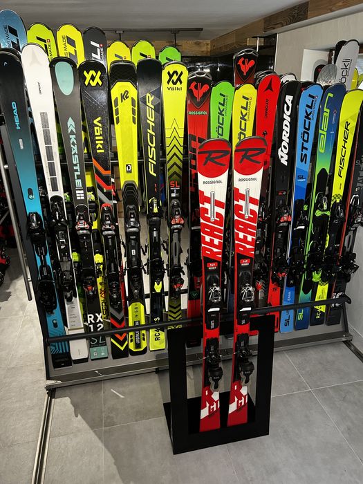 Narty Rossignol React 6 Rossi React 7 Rossi React 8 Rossi React RT