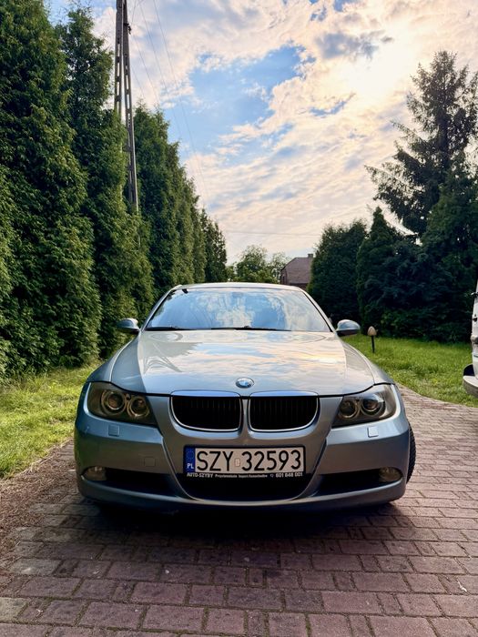 BMW E90 320D Sedan