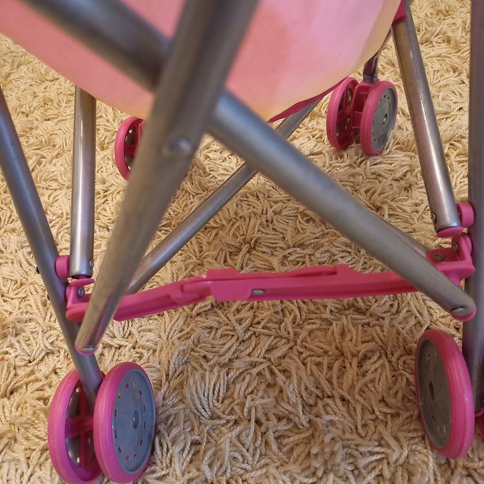 Візок для,ляльок