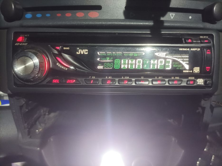 Radio JVC com CD