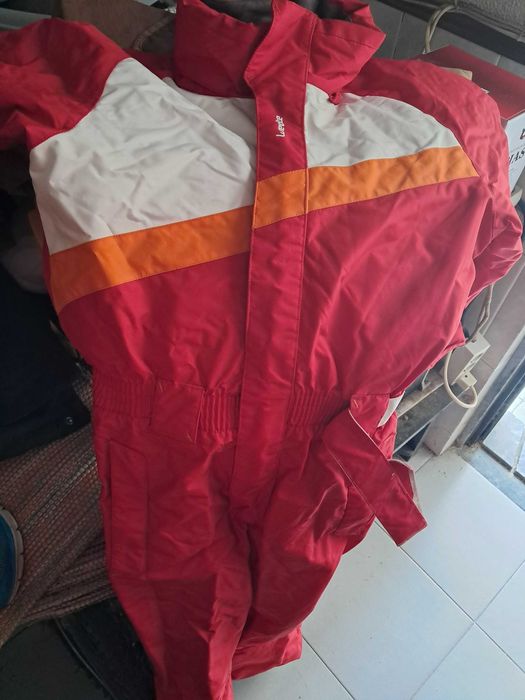 Fato de neve para criança como novo