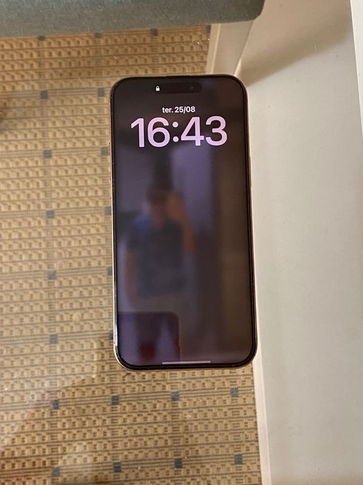 Vendo IPhone 16 Pro Max em Perfeito Estado.