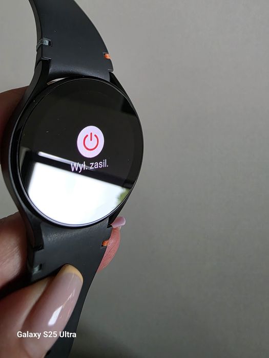Smartwatch Samsung FE ! Jak nowy !