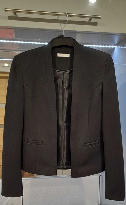 Marynarka Reserved czarna z podszewką satynową