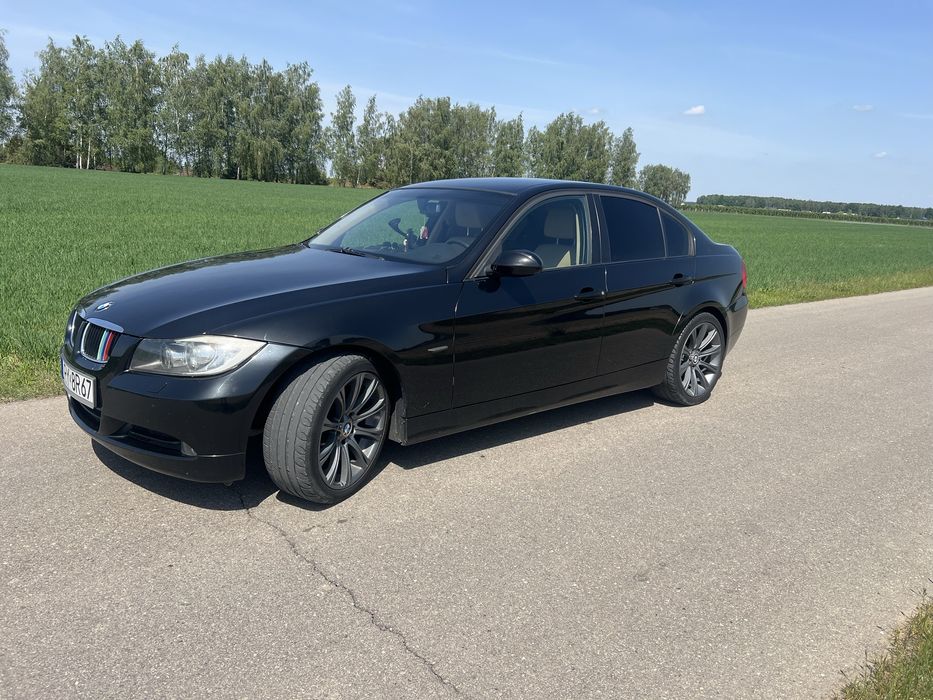 BMW  E90 320d