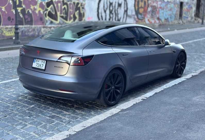 Tesla Model 3 2018
