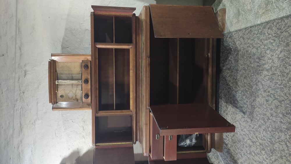 Kredens drewniany lata 20