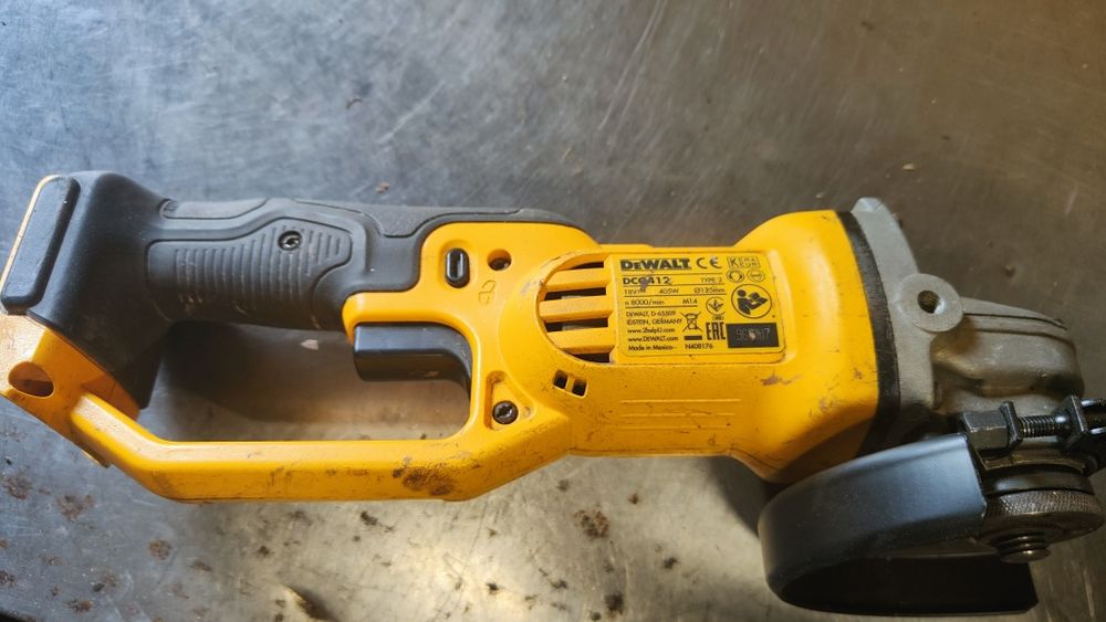 Szlifierka dewalt 18v DCG412