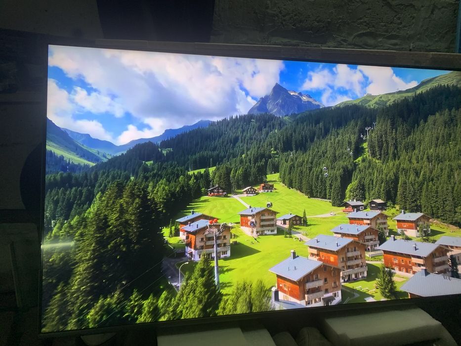 Телевізор Philips 65PUS8808