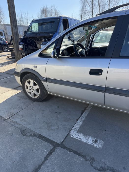 Drzwi Opel Zafira A Z147 przód tył