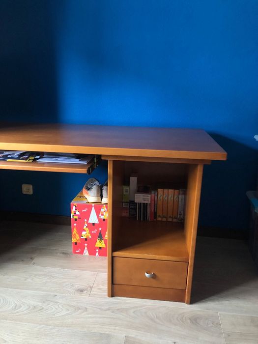 Secretaria com móvel