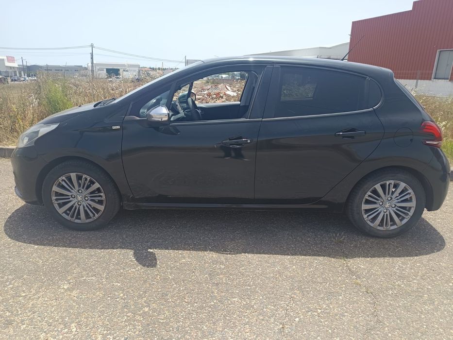 Peugeot 208 1.2  gasolina