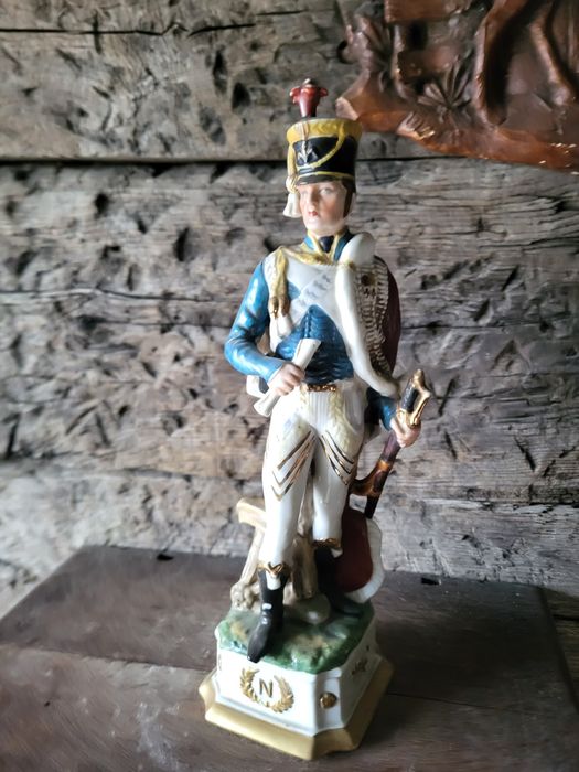 Figurka z porcelany żołnierz Napoleona Napoleon armia