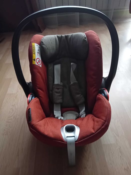 Fotelik samochodowy Cybex z bazą