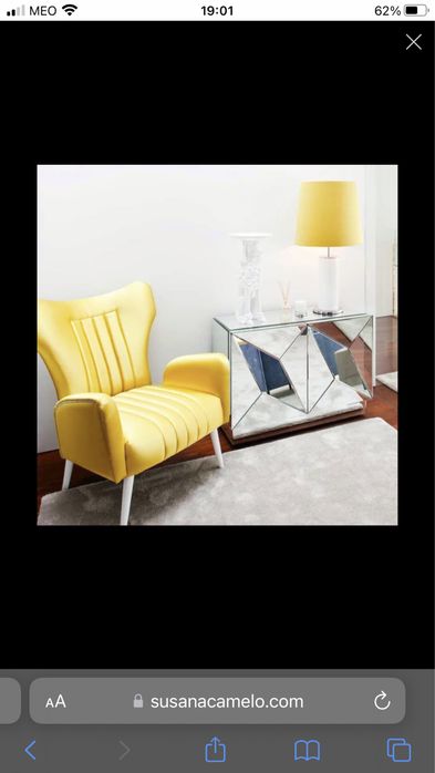 Cadeiräo e almofadas amarelas susana camelo