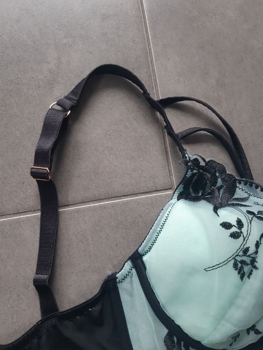 Biustonosz Ann Summers